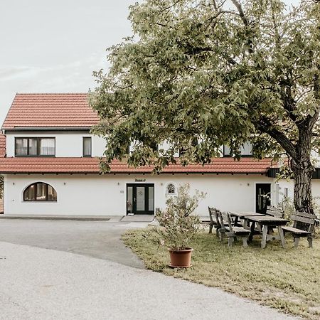 Weingut - Gästezimmer Resch Ludwig vlg. Powoden Leutschach Exterior foto